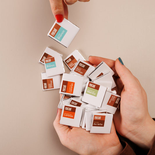 Tablete de chocolate 5g (ao leite, branco, meio amargo, menta, laranja e café)